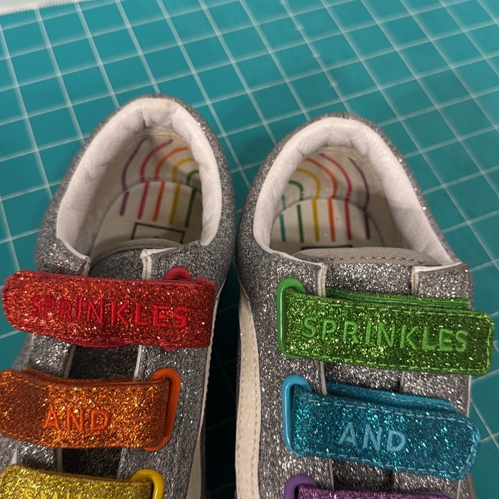 Vans x Flour Shop by Amirah Kassem  Rainbow Glitter Old Skool Skate Shoe 7.5 - Picture 8 of 16